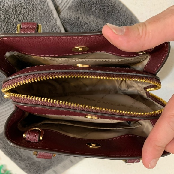 Michael Kors Mini Savannah - Picture 9 of 10